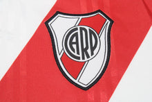 Load image into Gallery viewer, River Plate Retro 2000 Soccer Jersey Icon